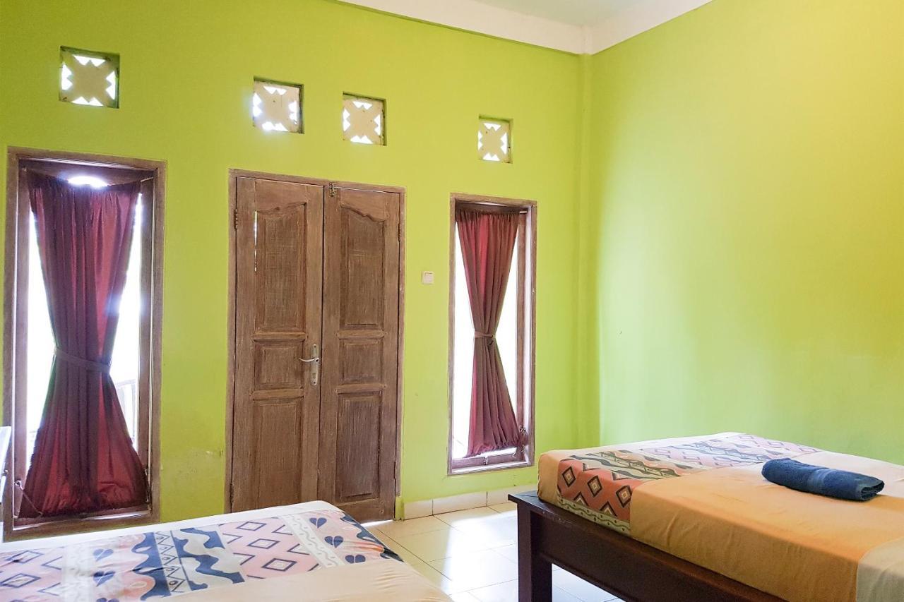 Oyo 3186 Thomas Garden Place Uluwatu Екстериор снимка